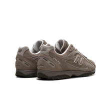 Tênis New Balance 204L 'Mushroom Arid Stone' Marrom
